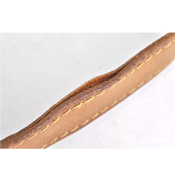 Authentic Louis Vuitton
Monogram Batignolles
Horizontal Tote Bag - Picture 7 of 16